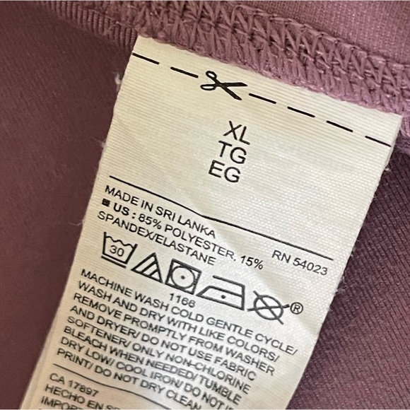 Old Navy Straight-leg  Leggings Size XL (2) - Picture 8 of 9